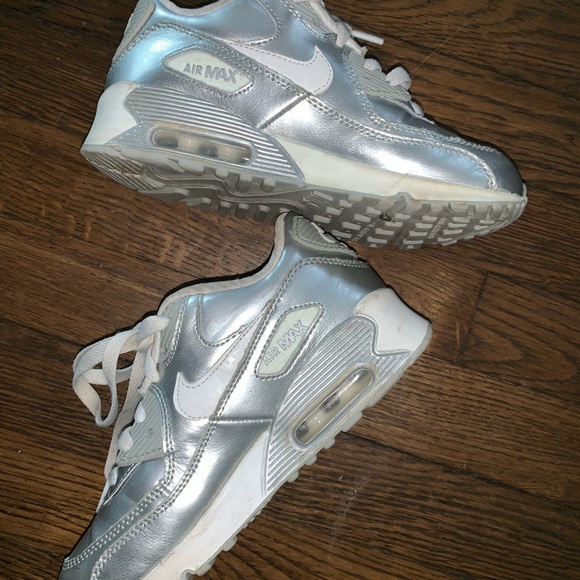 Nike Air Max 90s - Picture 2 of 2